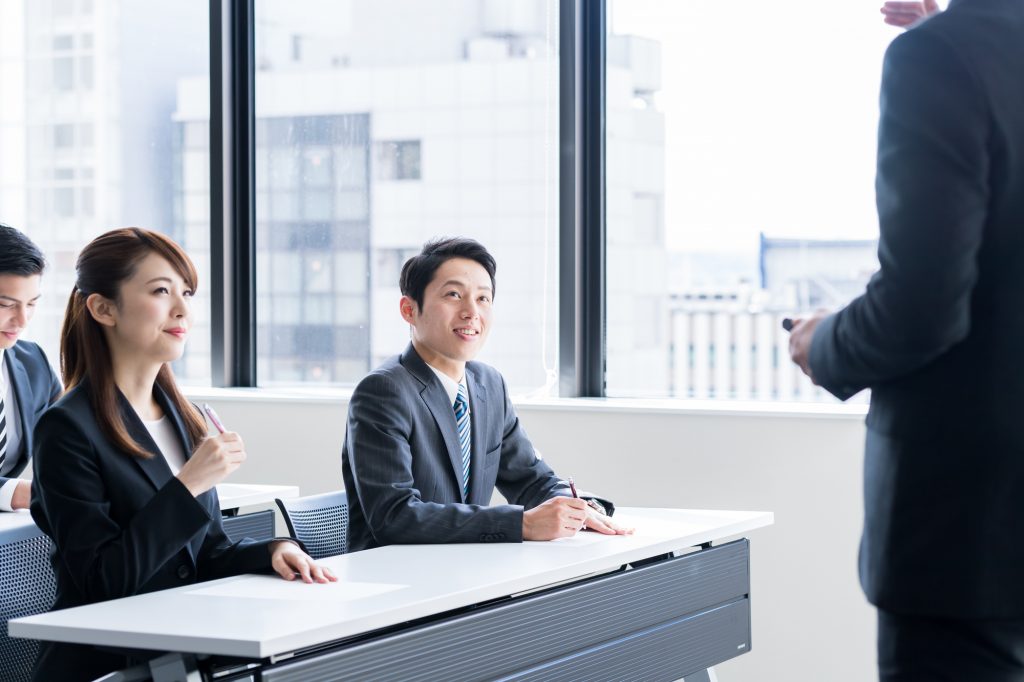 新人研修で人手不足を解消!おすすめの定額制研修とカリキュラム内容